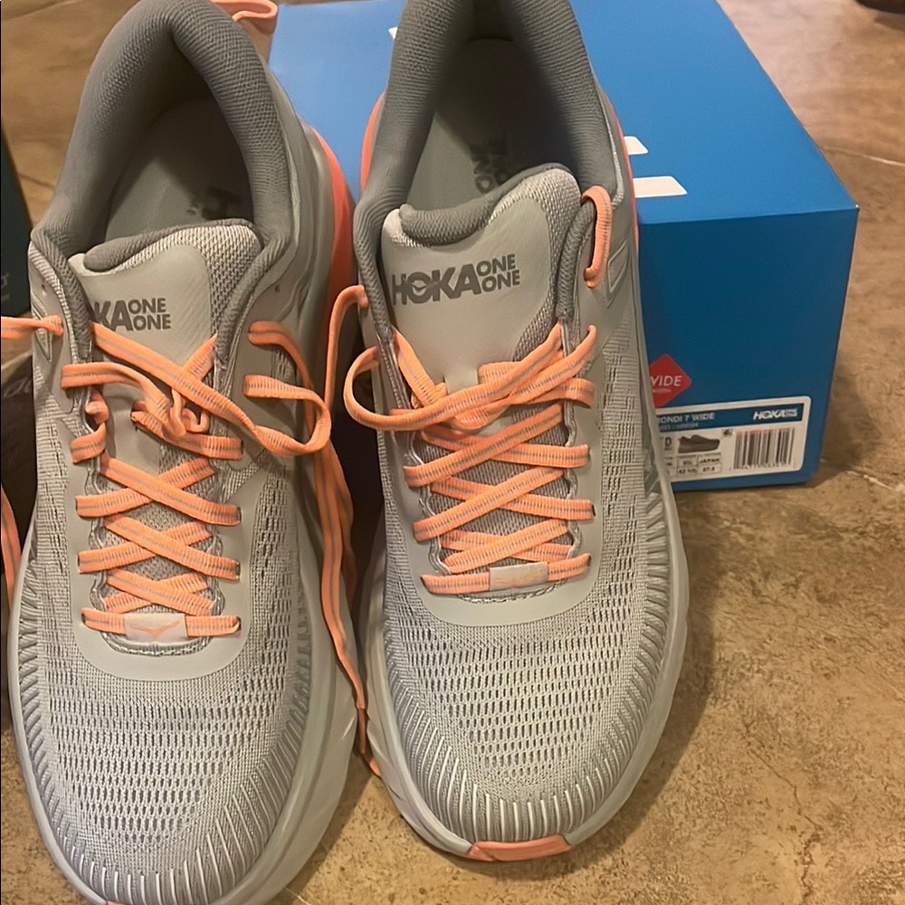 Hoka Bondi (style 7) size 10.5 WIDE - harbor mist/sharkskin